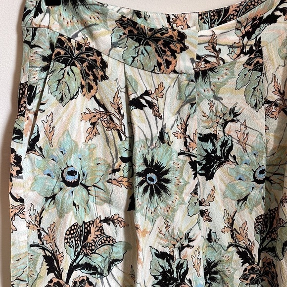 *NWT Diane Von Furstenberg Nathalie Astrantia Tulip Shell Crepe Shorts - Picture 4 of 9